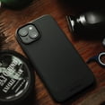 thumbnail image 3 of Funda iPhone 15 Encased negro mate ultra delgada y flexible, 3 of 9