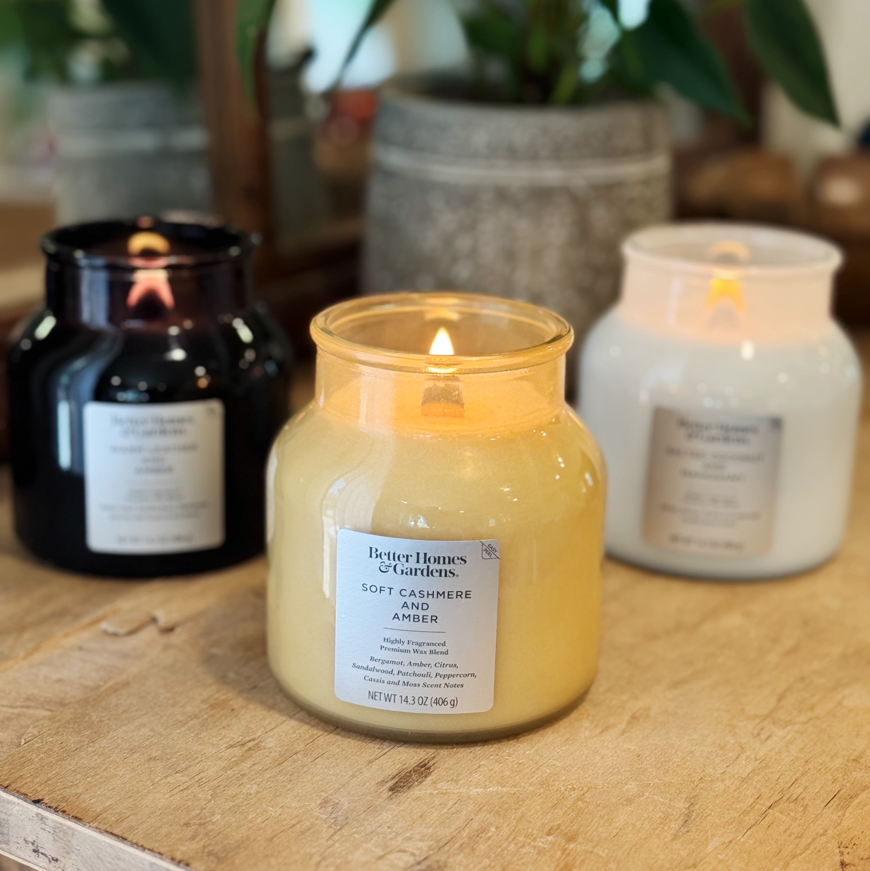 Better Homes & Gardens Soft Cashmere & Amber Scented Wooden Wick 14.3 oz Jar Candle