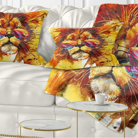Designart The King Watching - Animal Throw Pillow - 12x20