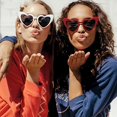 thumbnail image 2 of Gafas de sol con forma de corazón para mujeres y hombres, gafas de sol sin montura en forma de corazón para niños, recuerdo de fiesta de novia, blanco + 7 rojo esquí esquí Gafas de esquí, 2 of 5