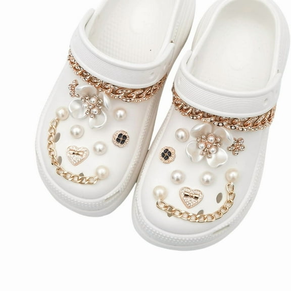 18 Pcs Bling Shoe Charms, Different Gems Jewelry Diamond Women Shoe Decoration Charms Trendy Designer Charms for Clog Sandals Accessories Gifts