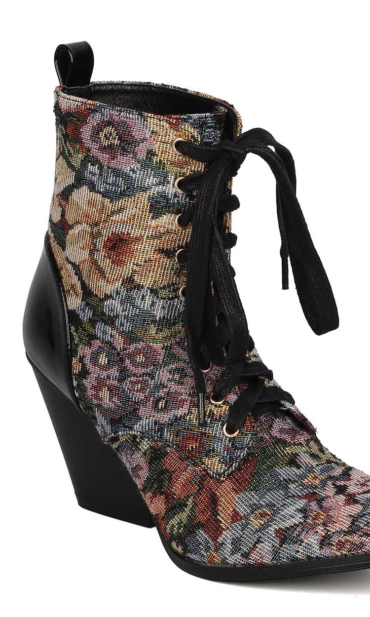 front pointy toe booties