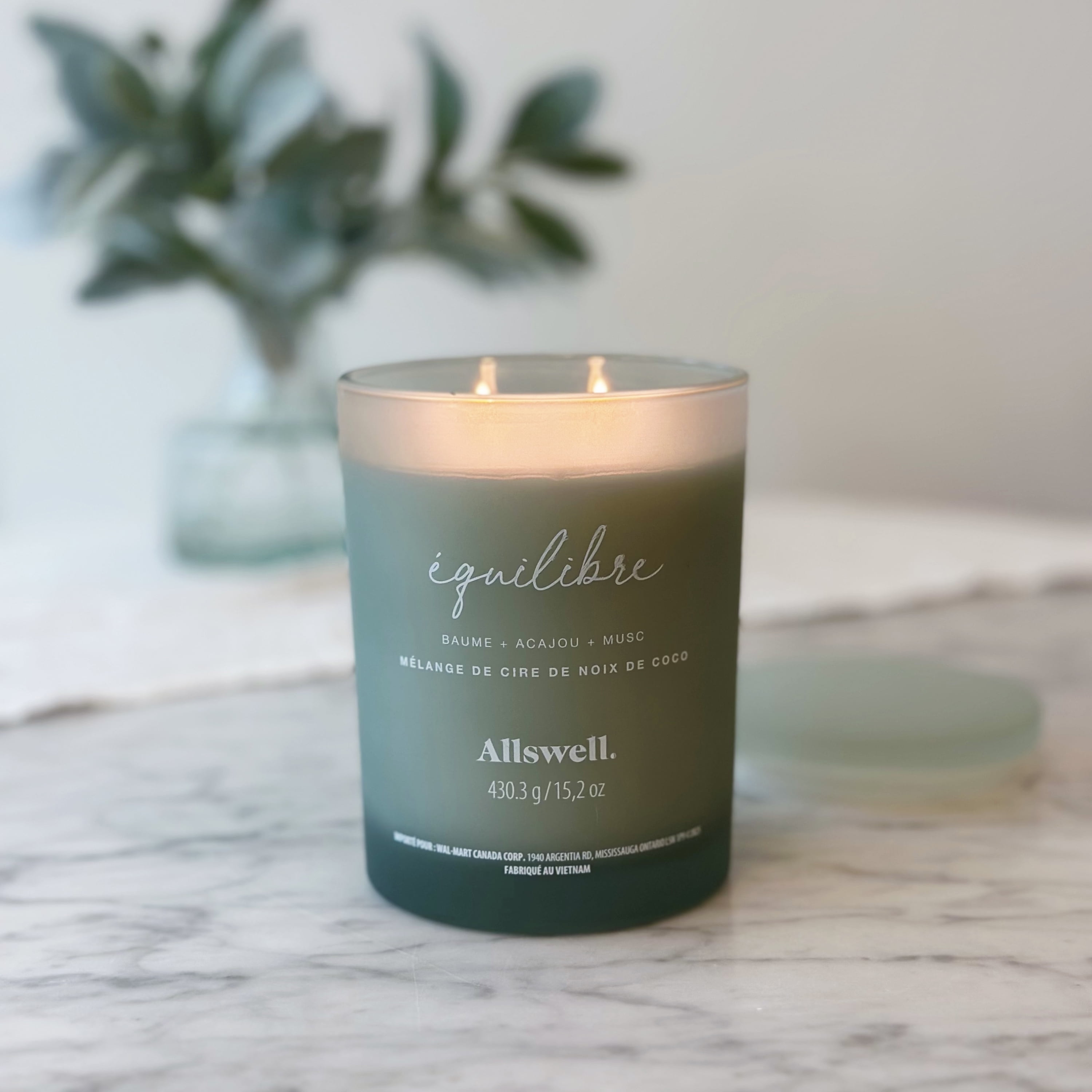 Bougie spa parfumée à la cire de noix de coco 15 oz Allswell, Équilibre (Baume + Acajou + Musc)