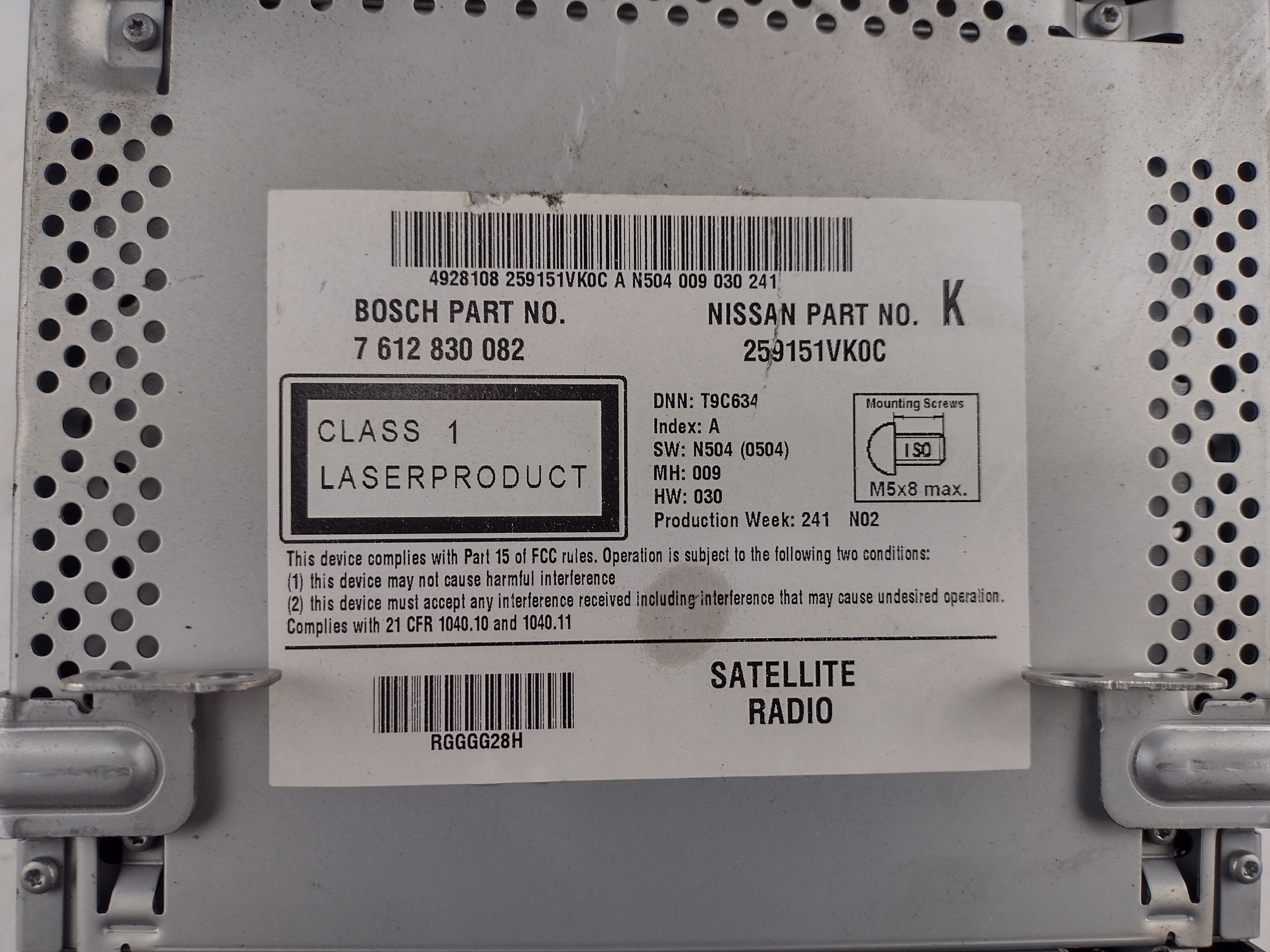 Pre-Owned 11 12 Nissan Rogue AM FM 6CD Navigation Radio Receiver OEM - Verify Specific Vehicle Fitment In Description - (Good)