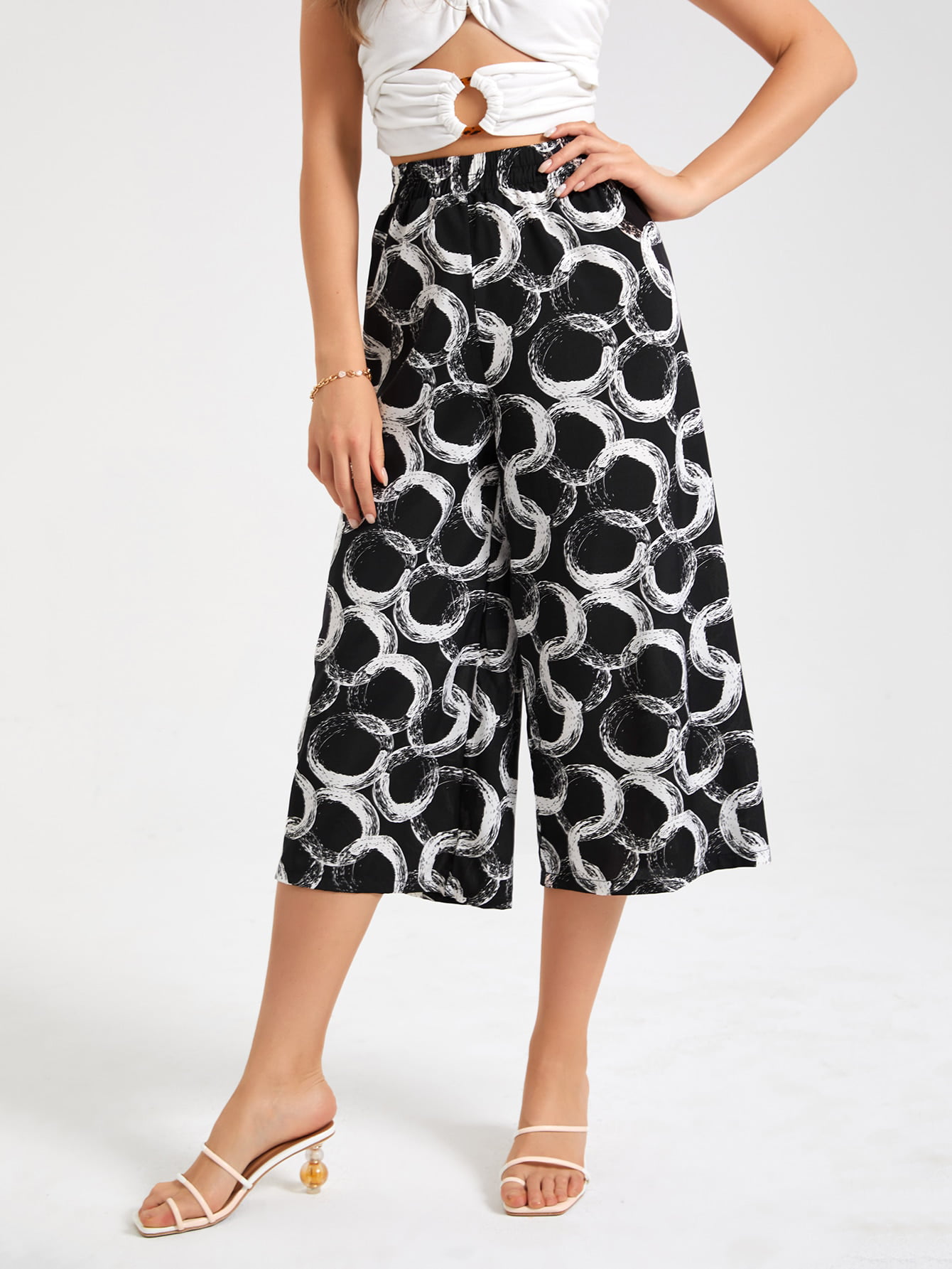 Fashion Trousers Capris Orsay Capris black-white allover print casual look 