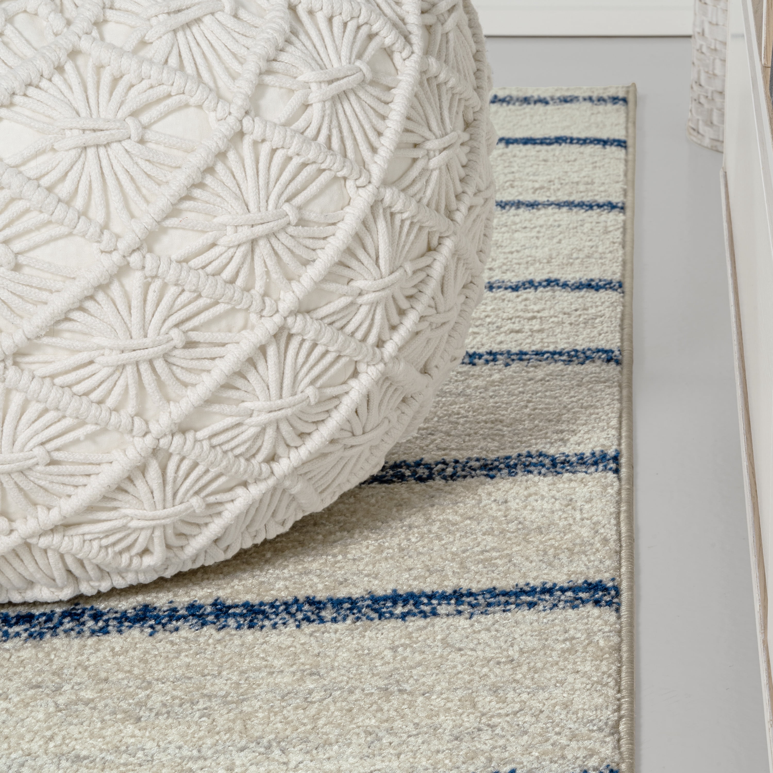 JONATHAN Y MOROCCAN HYPE 2 x 8 Runner Rug, Williamsburg Minimalist Stripe - Cream/Navy, MOH201E-28