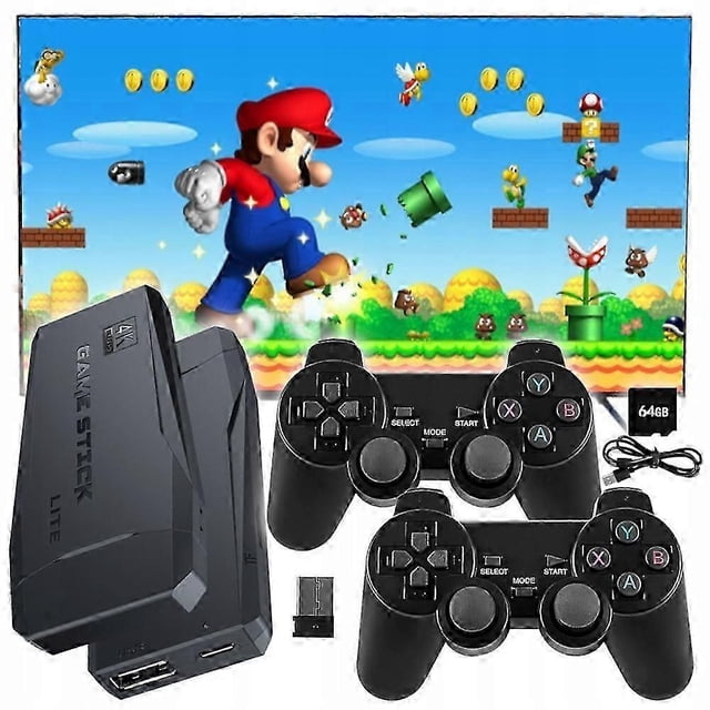 konsola retro gra telewizyjna video emulator + 2 pads 20000 games in polish consola retro negra listada con dos mandos inalámbricos; vista 3/4 frontal de la consola compacta listada con puerto HDMI y ranura para tarjeta, dos pads inalámbricos negros estilo clásico con botones START/SELECT y sticks, receptor USB y tarjeta 64GB visibles, fondo con captura de plataforma clásica; emulador con más de 20,000 juegos, opción multijugador local y función de guardar partida.