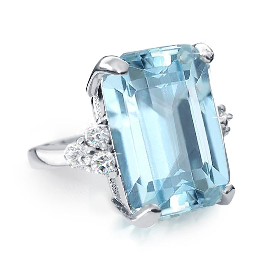 Meghan Markle Wears Princess Diana's Aquamarine Ring To Her Wedding  Reception | Vogue