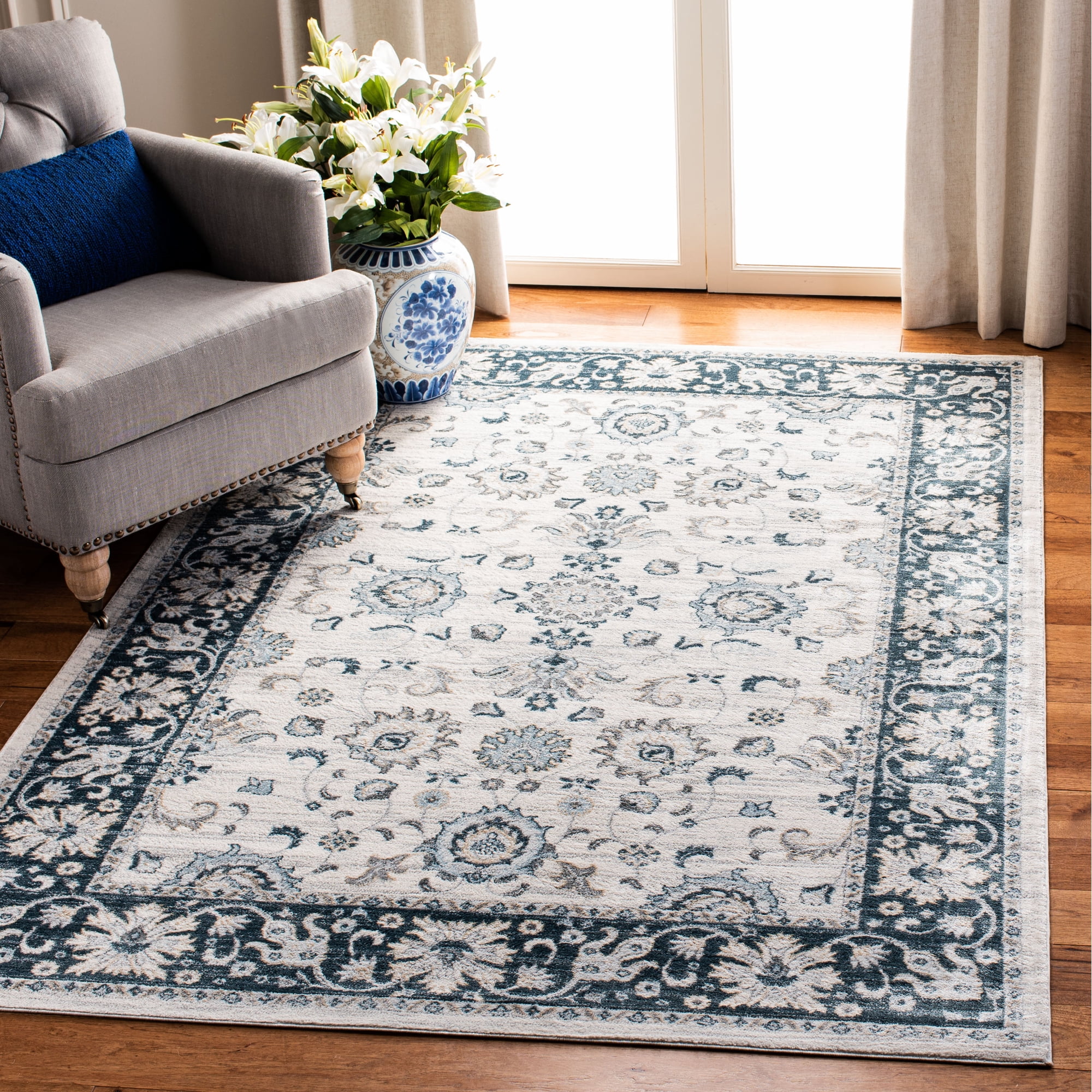 Safavieh Isabella Kiana Oriental Area Rug, Cream/Navy, 5'3" x 7'6"