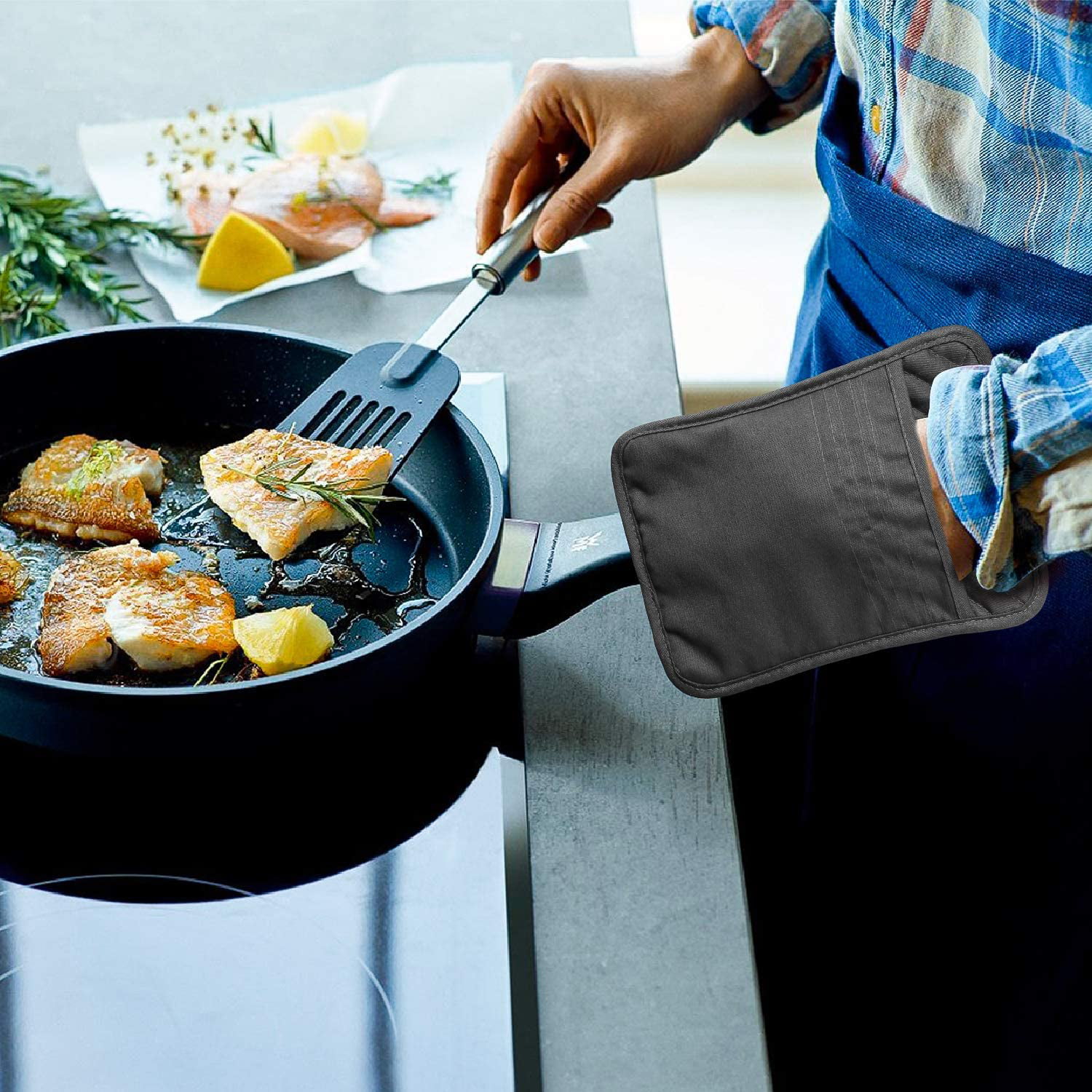 Kitchen Basic Trivet for Cooking and Baking Black 7”x 9” Set of 4 Cotton Pocket Pot Holder Kitchen Hot Pad Heat Resistant