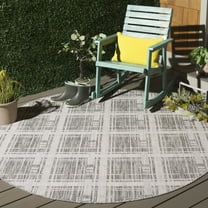 SAFAVIEH Beach House Eliot Geometric Indoor/Outdoor Area Rug, Gray/Ivory, 6'7" x 6'7" Round