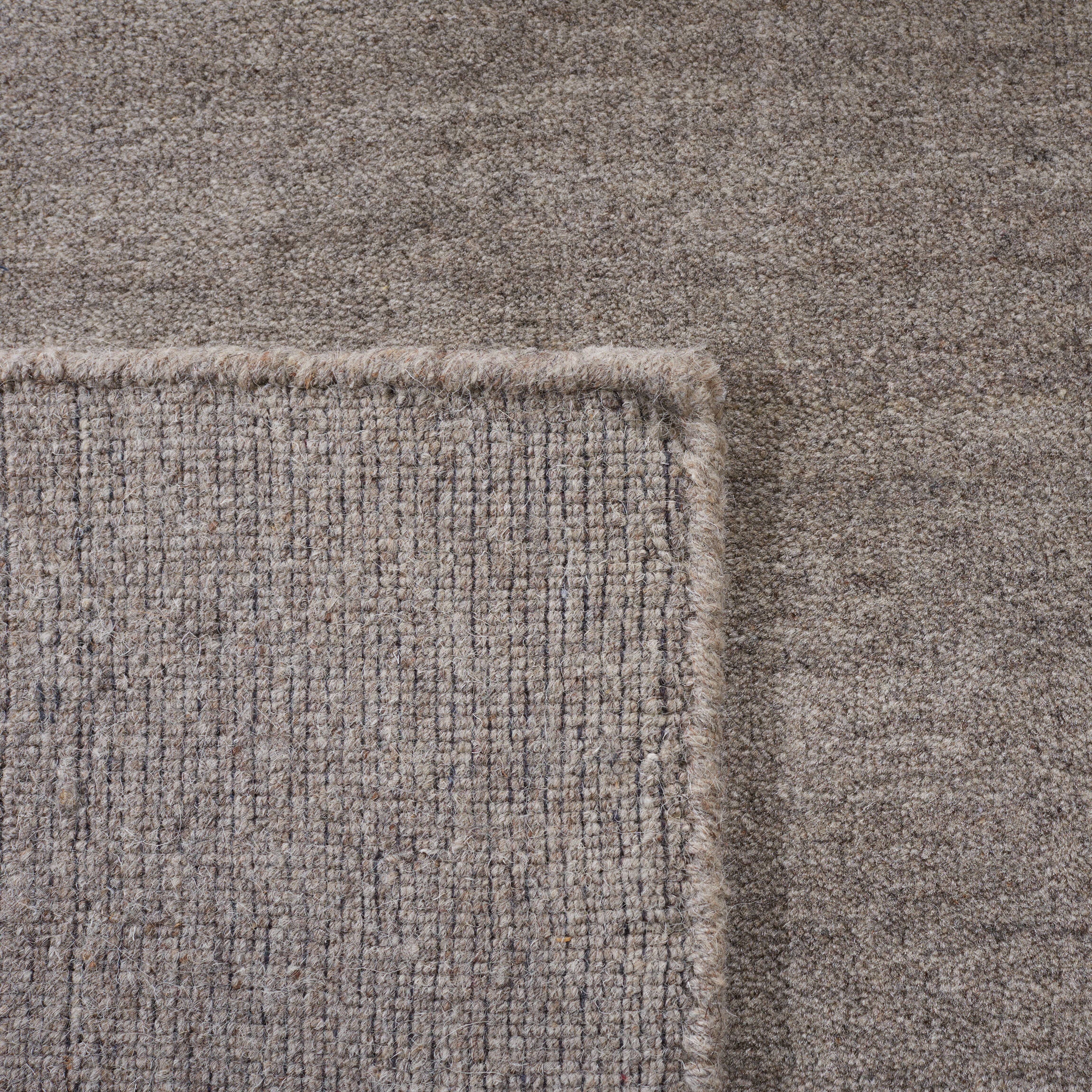 SAFAVIEH Himalaya Vince Striped Area Rug, Pewter, 9' x 12'