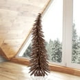 thumbnail image 2 of Vickerman B142941LED Mocha Sapin de Noël LED Illuminé avec des Lumières Blanches Chaudes - 4 Pi x 22 Po., 2 of 3