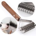 thumbnail image 1 of Coat King Brush Perros Y Gatos, Peine De Aseo Para Mascotas Rastrillo Desenredante Reduce Dramáticamente La Pérdida De Cabello, 1 of 5