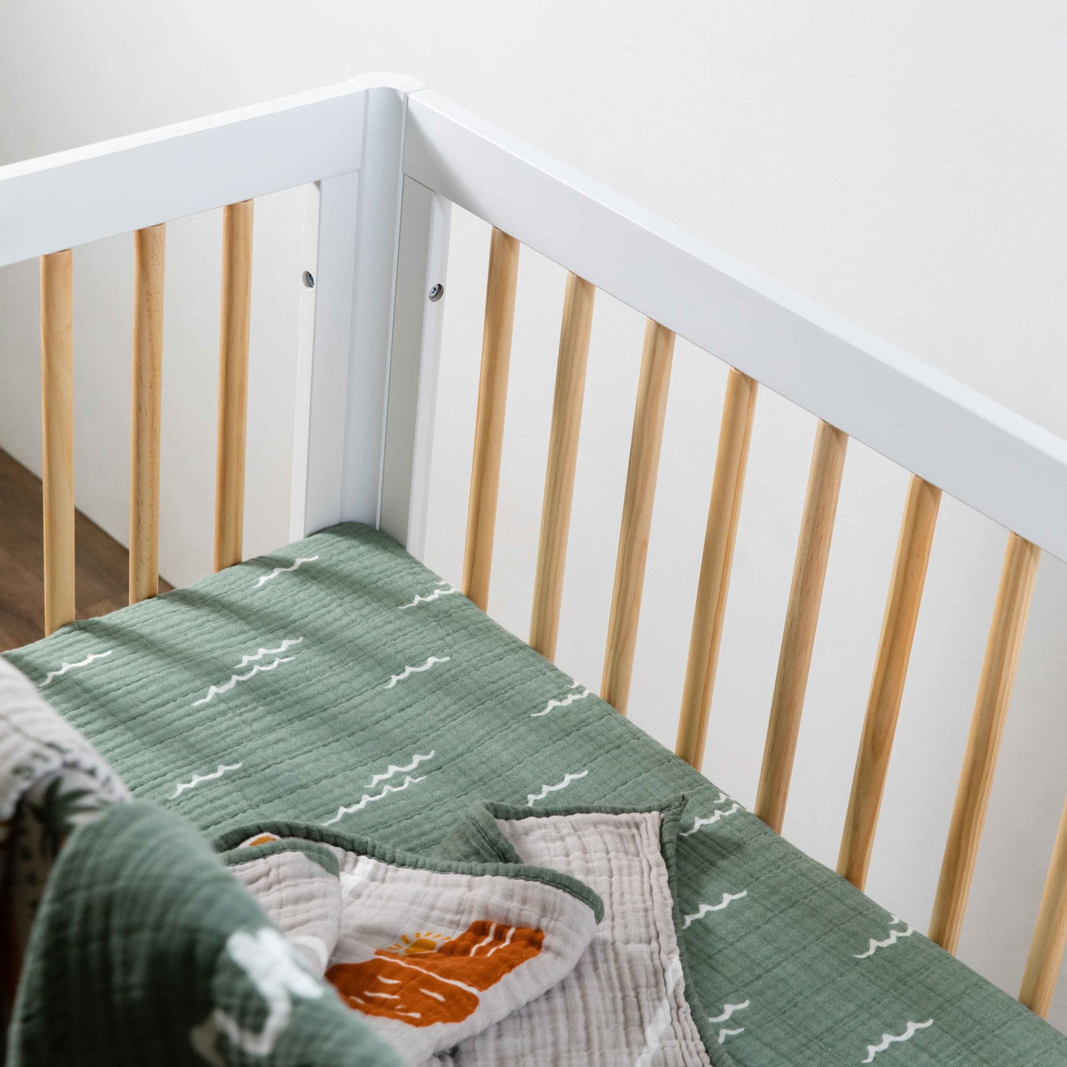 Babyletto Mini Crib Sheet in GOTS Certified Organic Muslin Cotton