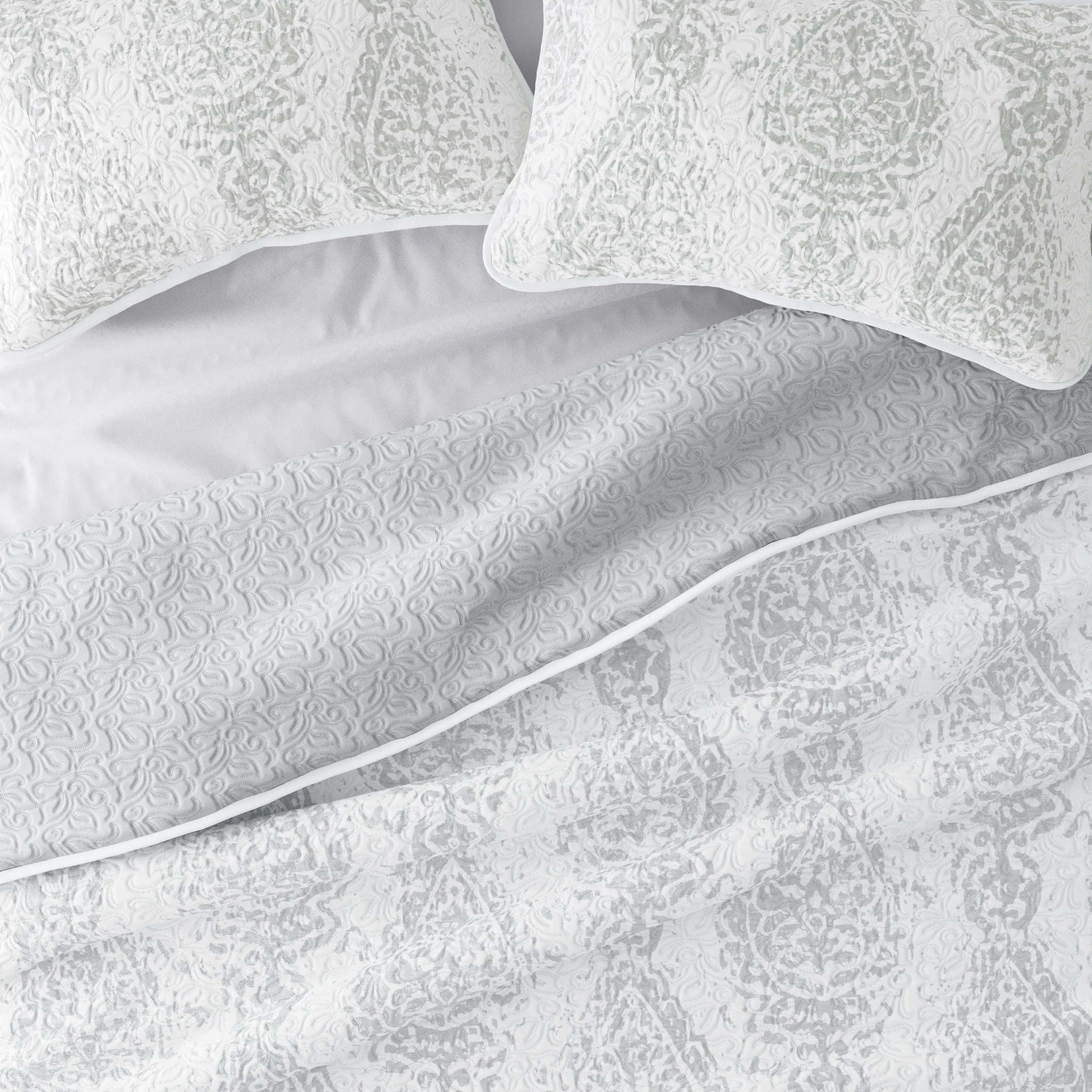 Noble Linens Light Gray 3 Piece Distressed Damask Reversible Print Quilt Set, King / CalKing