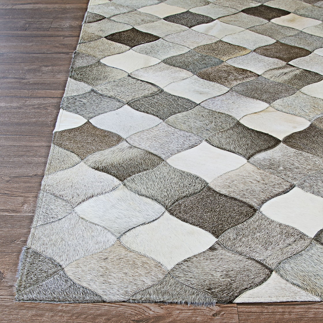 Couristan Chalet Diamonds 8' X 11'4" Ivory-Grey Handmade Cowhide Rug