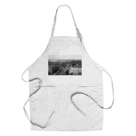 - Havre, Montana - Bird's Eye View of Town and Main Street (Cotton/Polyester Chef's Apron)