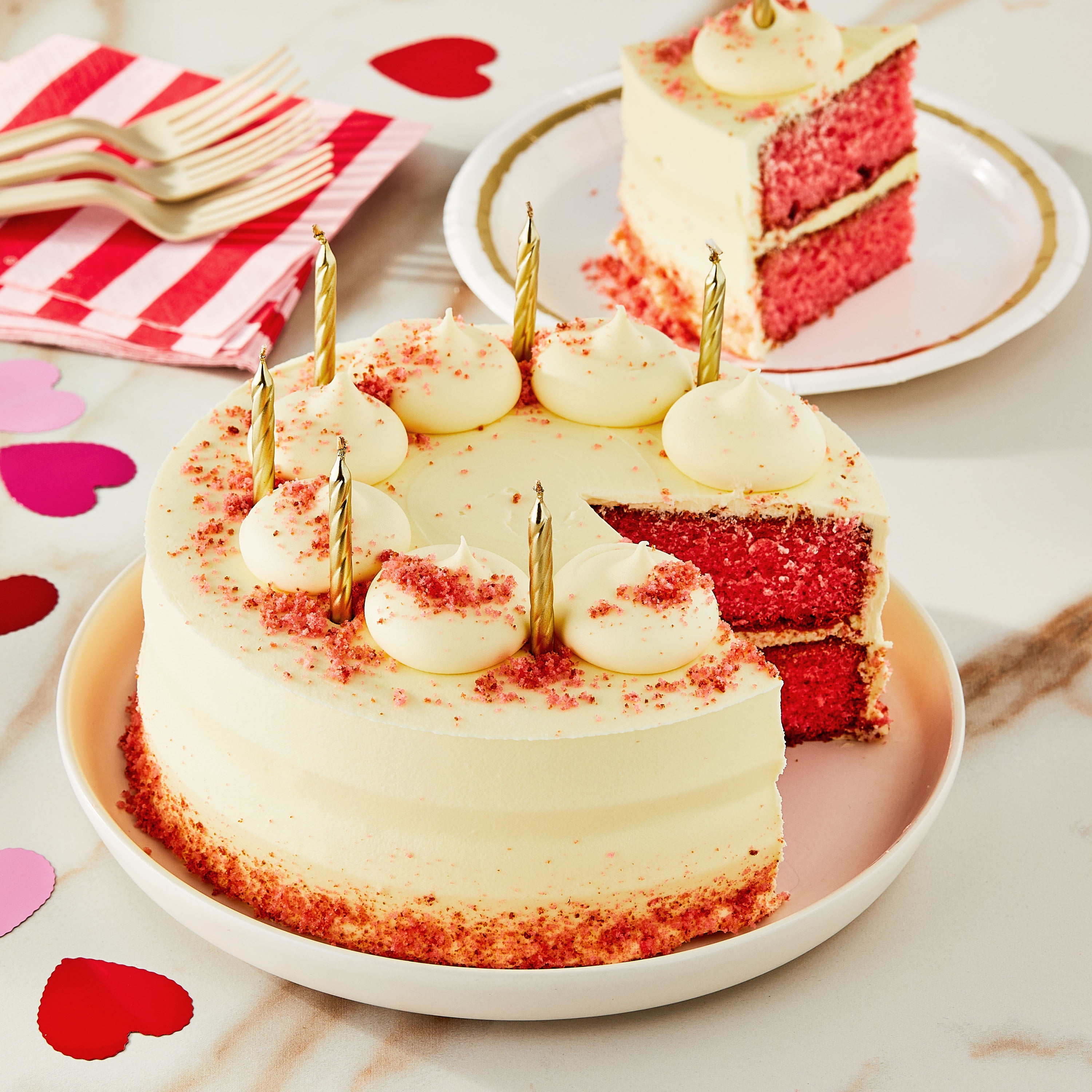 Freshness Guaranteed 7" Strawberry Lemon Flavored Cake, 35 oz (Refrigerated)