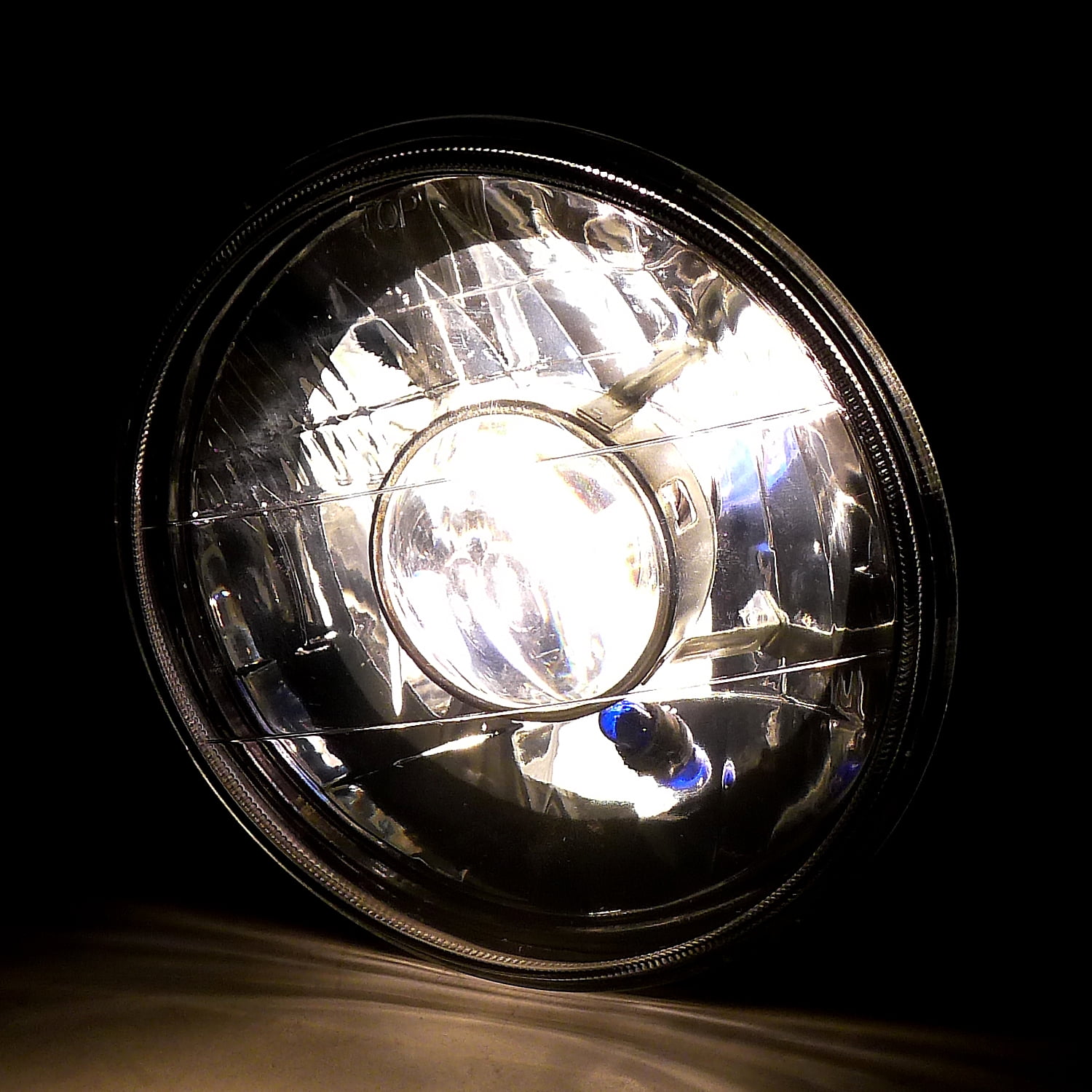 Spec-D Tuning LHP-7RNDJM 7 in. Projector Headlights Round with H4 Bulb for All, Black - 10 x 10 x 12 in.