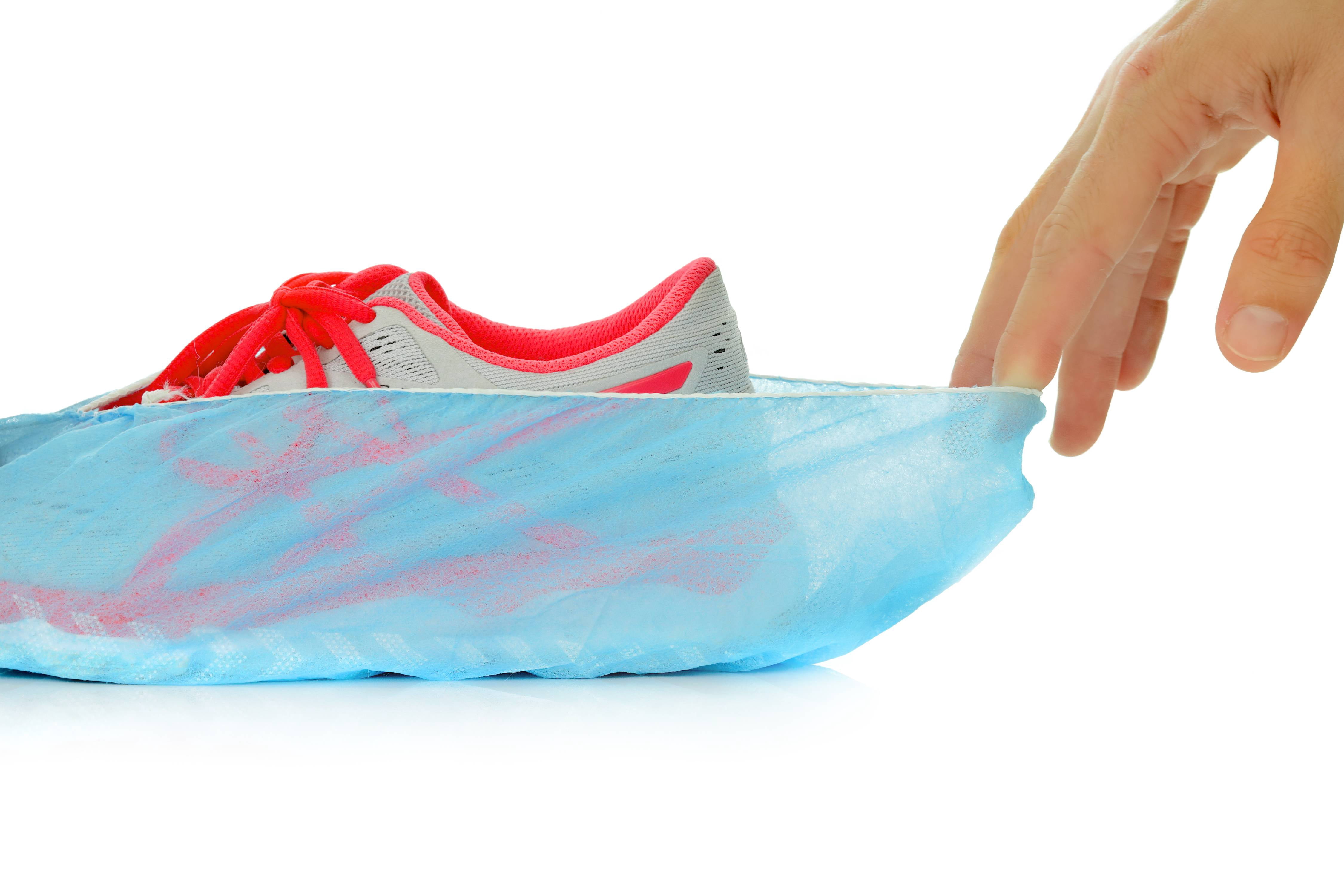 Personal Touch Disposabe Non-Skid Shoe Covers Blue 300 Pieces / 150 Pairs Size Large