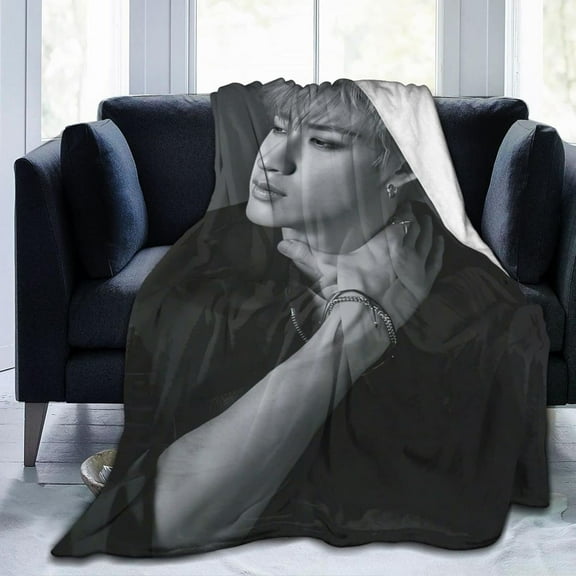 Stray Kids Blanket Super Soft Stray Flannel Throw Bangchan Blanket Kids for Bed Sofa Office Knee pad,Bed car Camp Beach Blanket Throw Blankets 50"X40"