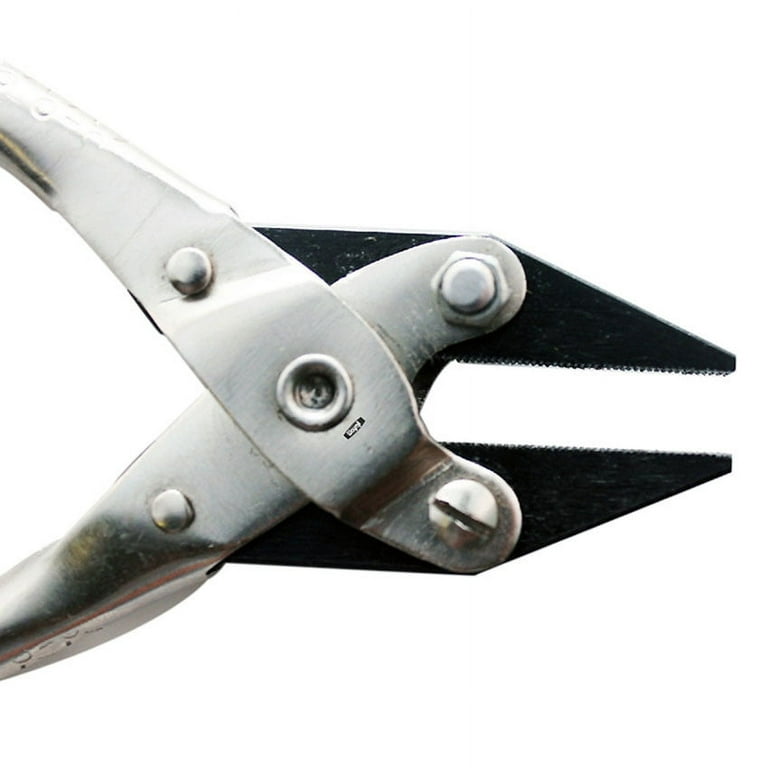 FLAT NOSE PLIERS W/SERRATED JAW 140 MM (5 1/4)