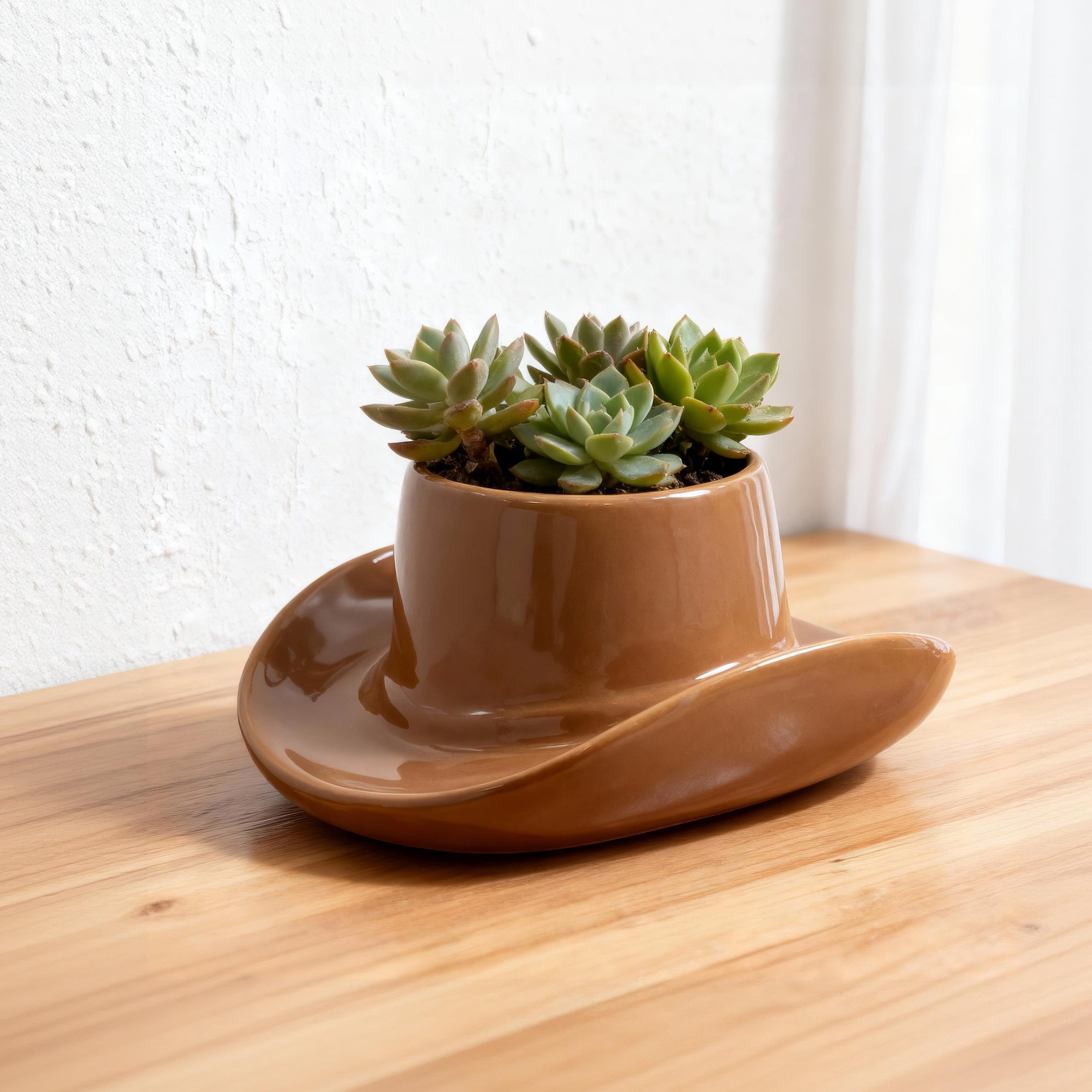 Mainstays Brown Ceramic Cowboy Hat Planter, 6.8 in x 7.1 in x 3.2 in