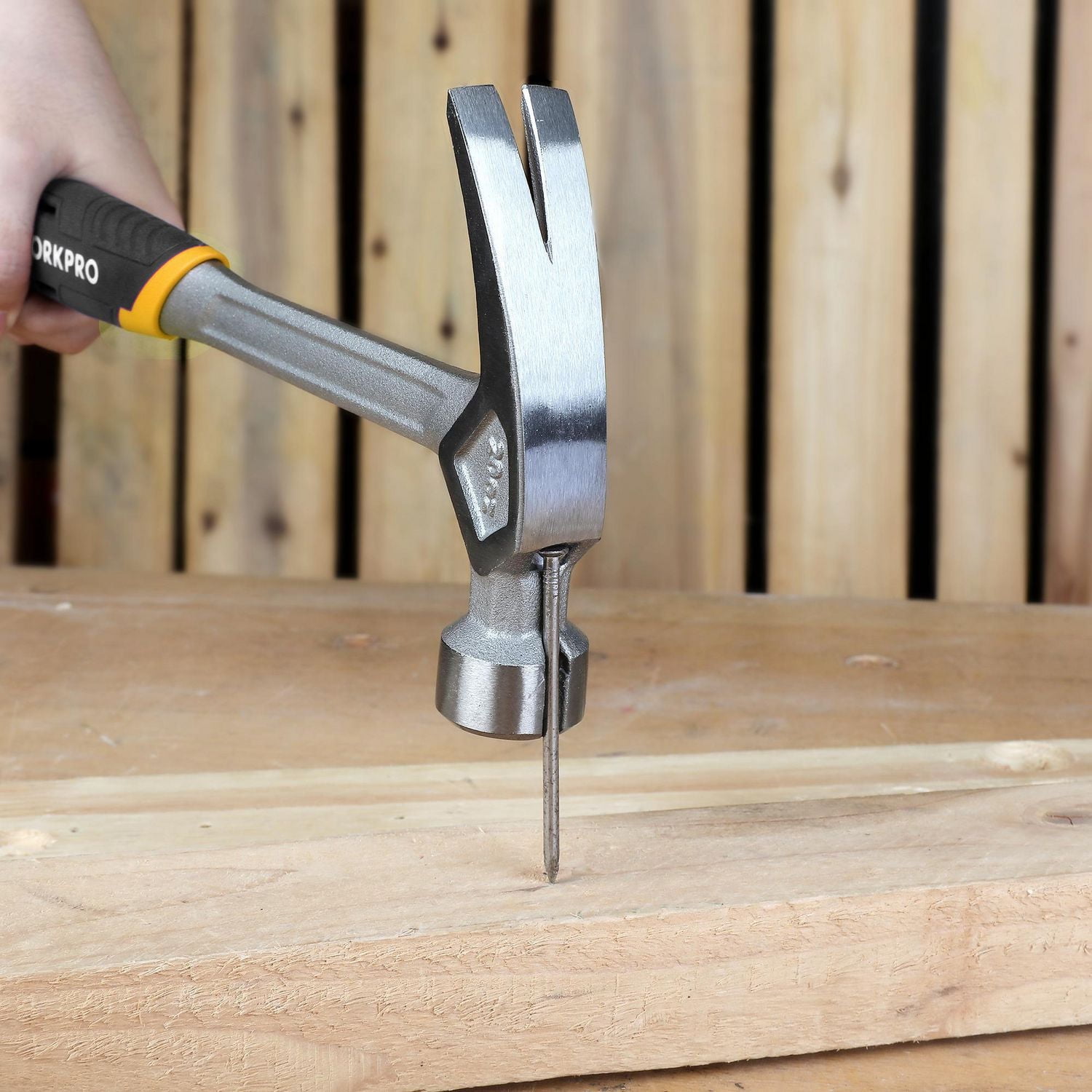 WorkPro 20 Oz Marteau monobloc à griffe forgée avec poignée anti-choc Poignée anti-choc