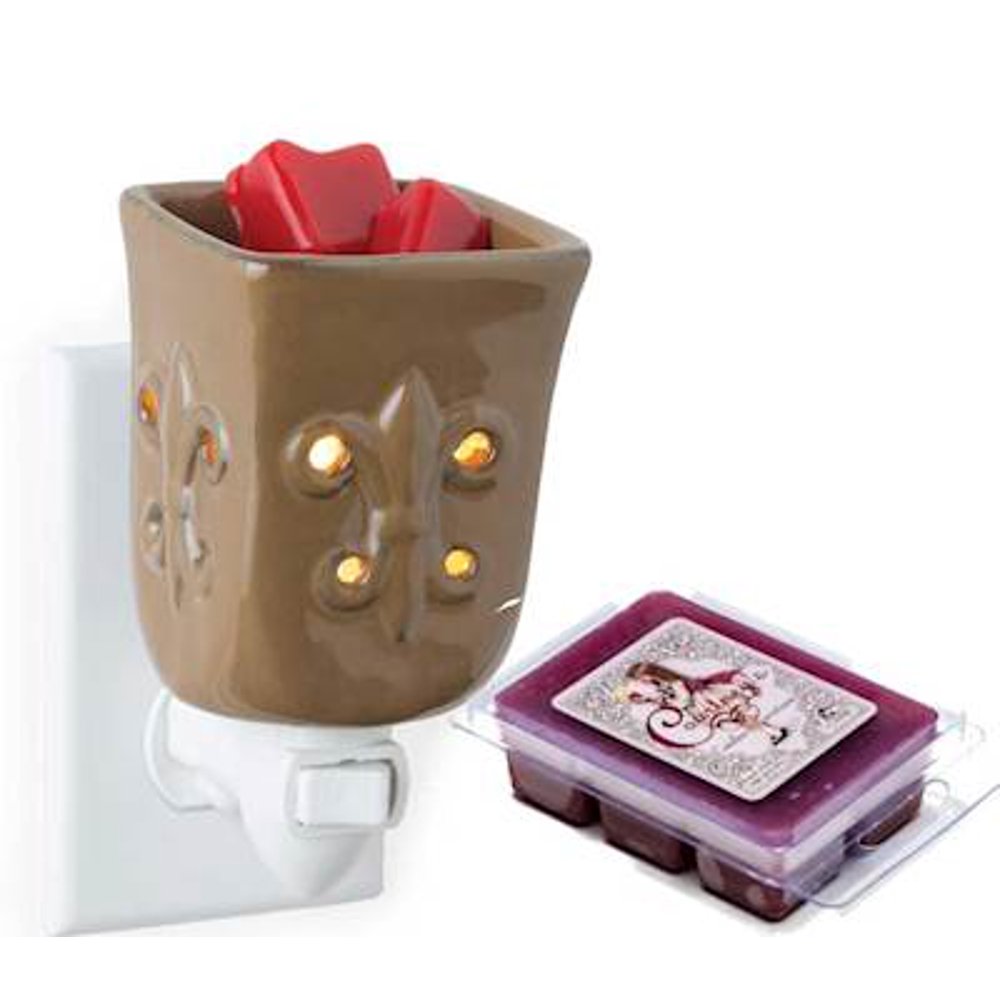 TOFFE FLEUR DE LIS Pluggable Fragrance Warmer Gift Set with Courtneys