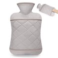 thumbnail image 2 of Botella de agua caliente con funda para bolsillo para las manos Bolsa de agua de PVC sin Bpa de 2,0 l, material superior inodoro, gris, 2 of 3