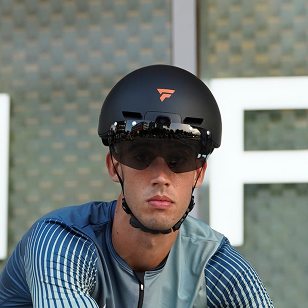 Innovative Cycling Helmets with 1080P Camera Portable Intelligent Helmets Gift