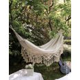 thumbnail image 4 of Hamaca portátil para acampar, hamacas individuales de lona de algodón con dos vigas de equilibrio antivuelco desmontables, correas de árbol de nudo de metal resistente y bolsa de transporte para, 4 of 5