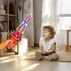 thumbnail image 5 of Espada luminosa de juguete para niños con efectos de sonido y luz. Espada de simulación, accesorio para juegos de rol. Regalo ideal para niños y niñas en Navidad o cumpleaños., 5 of 5