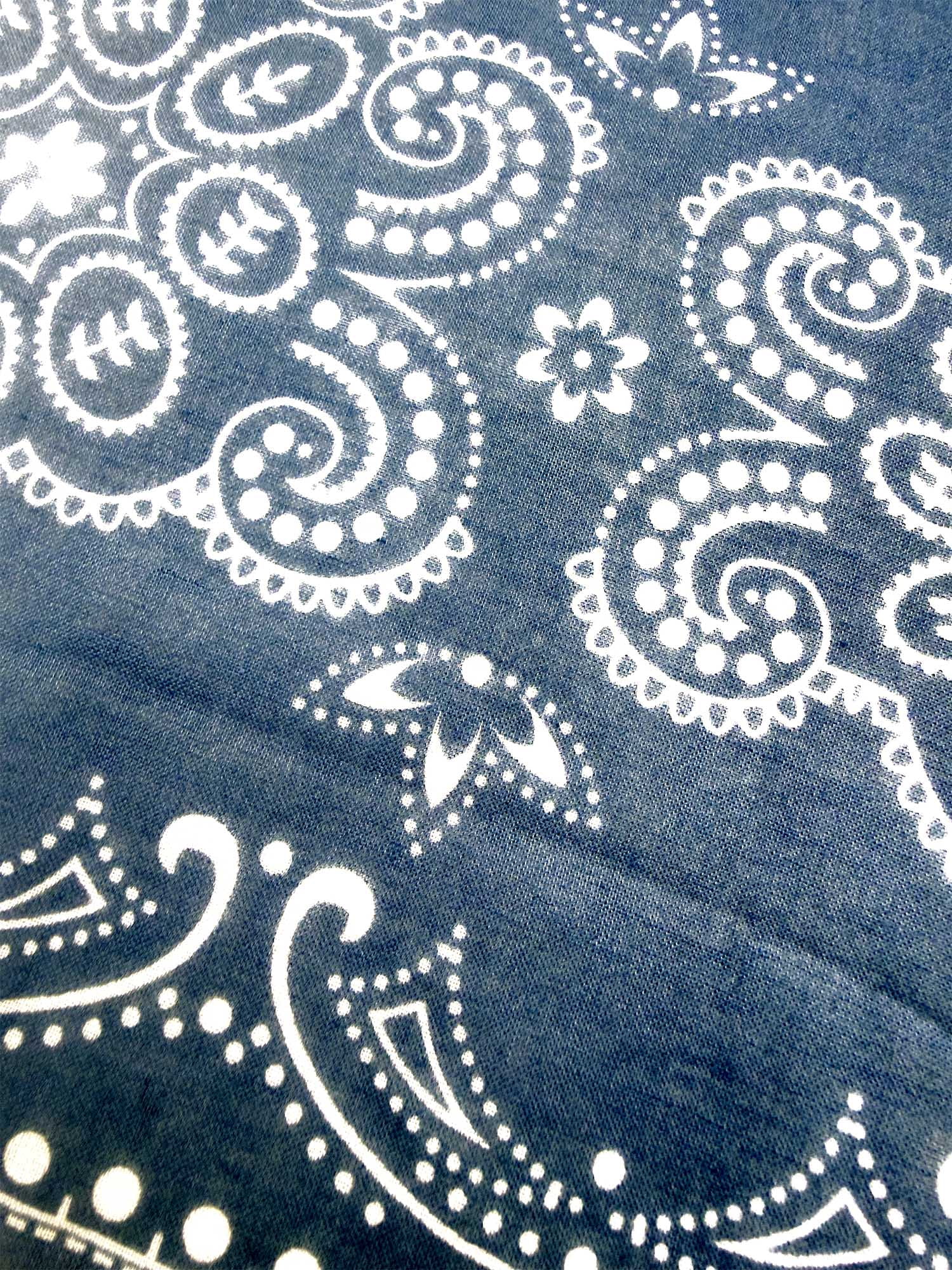Time and Tru Women's Western Star Bandana, Insignia Blue, One Size Fits Most