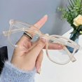 thumbnail image 4 of Tendencia de gafas anti luz azul, gafas pequeñas cuadradas marrones para miopía, gafas planas, 4 of 5