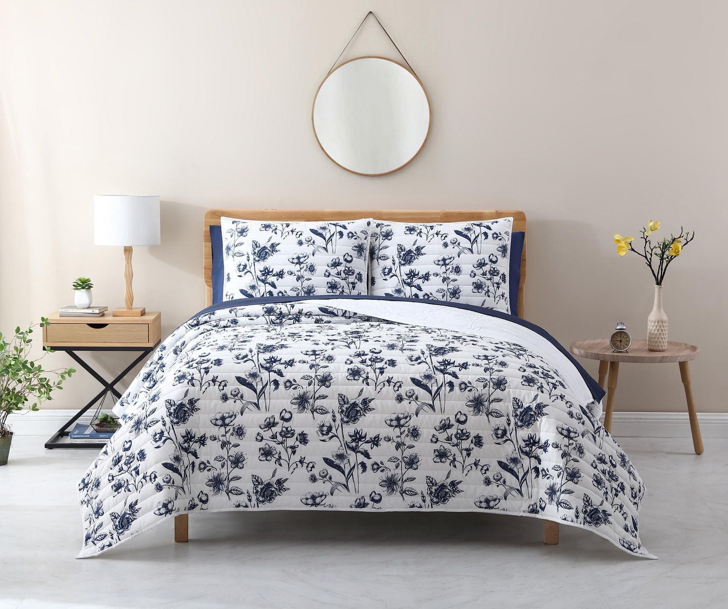 Avery Homegrown Navy Floral 3-Piece Quilt Set - Walmart.ca