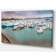 thumbnail image 2 of Panorama de Lac Rempli d'Icebergs, 2 of 3