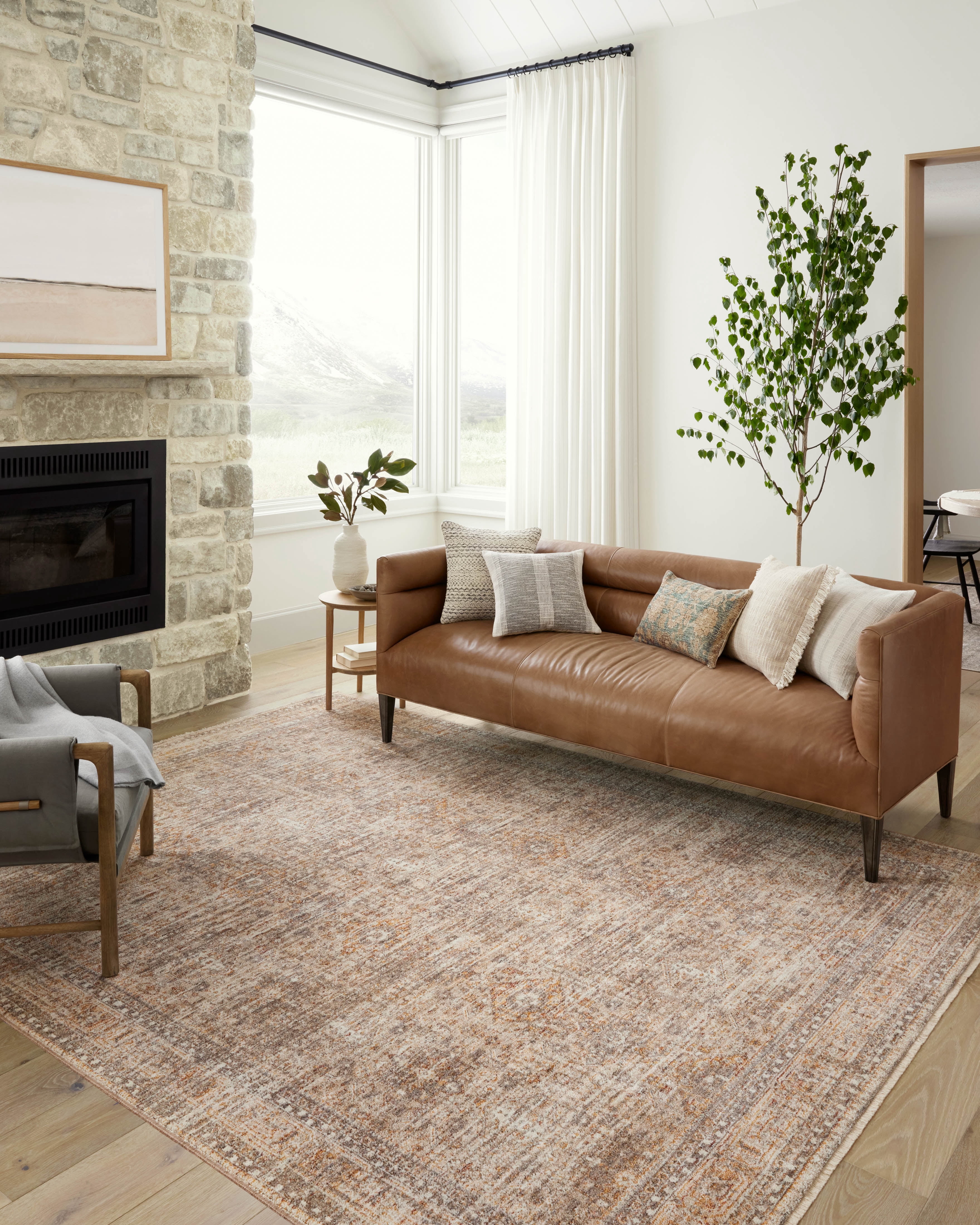 Angela Rose x Loloi Blake Oatmeal / Spice 2'-0" x 3'-0" Accent Rug