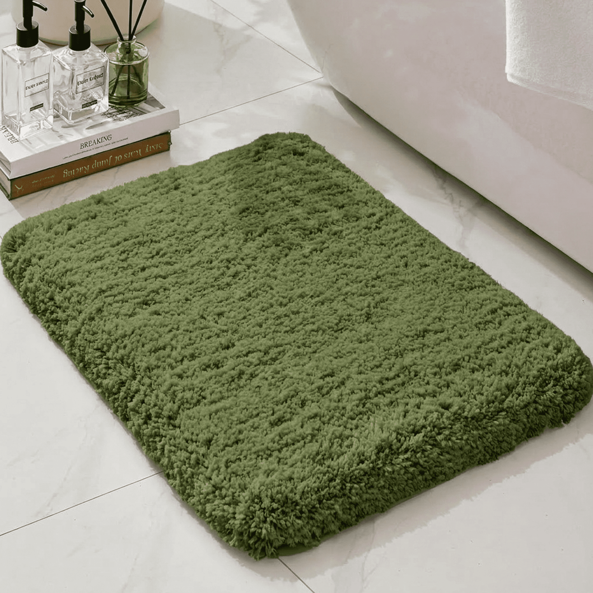 Wozola Green Bathroom Rugs Mat, Soft Absorbent Microfiber Bath Rugs, Non Slip, Machine Washable Bath Mats for Bathroom Floor, Tub and Shower, Home Decor Accessories, 24" × 47"