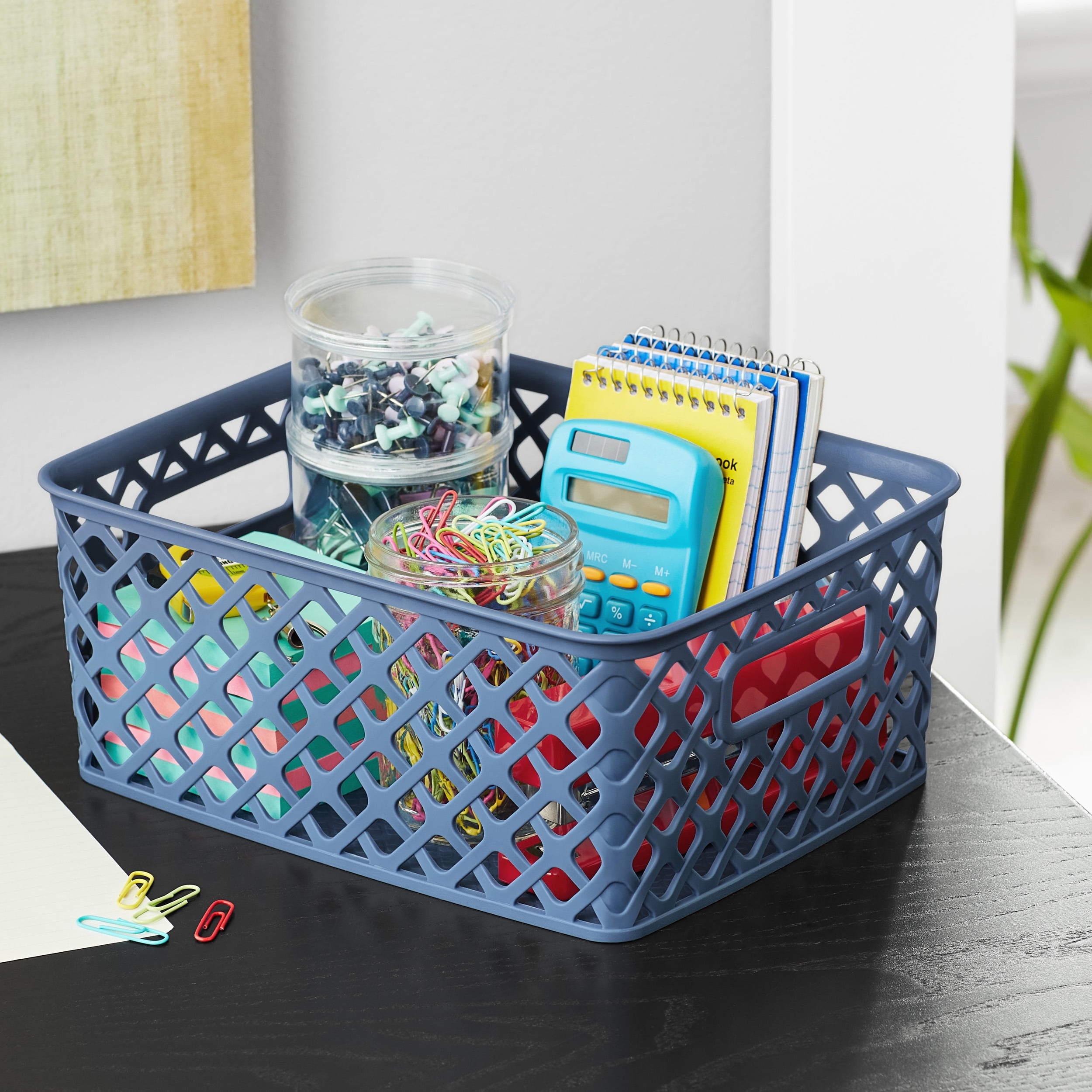 Mainstays Small Blue Decorative Plastic Storage Basket, 10 in x 8 in x 4 in