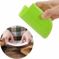 thumbnail image 3 of Raspador de masa para hornear y cocinar, estructura trapezoidal de calidad alimentaria con diseño de arco para manipular la masa sin esfuerzo, herramienta multiusos para tareas de cocina flexibles, 3 of 5