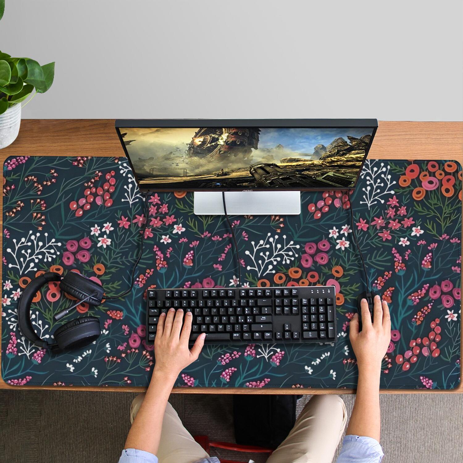 Long Mouse Pads for Desk,Pioneer Flower Floral Print Pattern Desk Mats on Top Of Desks, Desk Mouse Pad Extra Large with 3mm Non-Slip Base and Stitched Edge for Gaming,Office,Work,Home 47.3"x23.6"