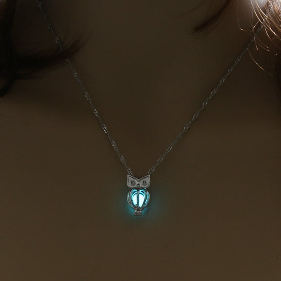 MEIBUTYUP Hollow Owl Pendant Necklace Fashion Jewelry with Unique Eye-Catching Patterns for Women and Decoration