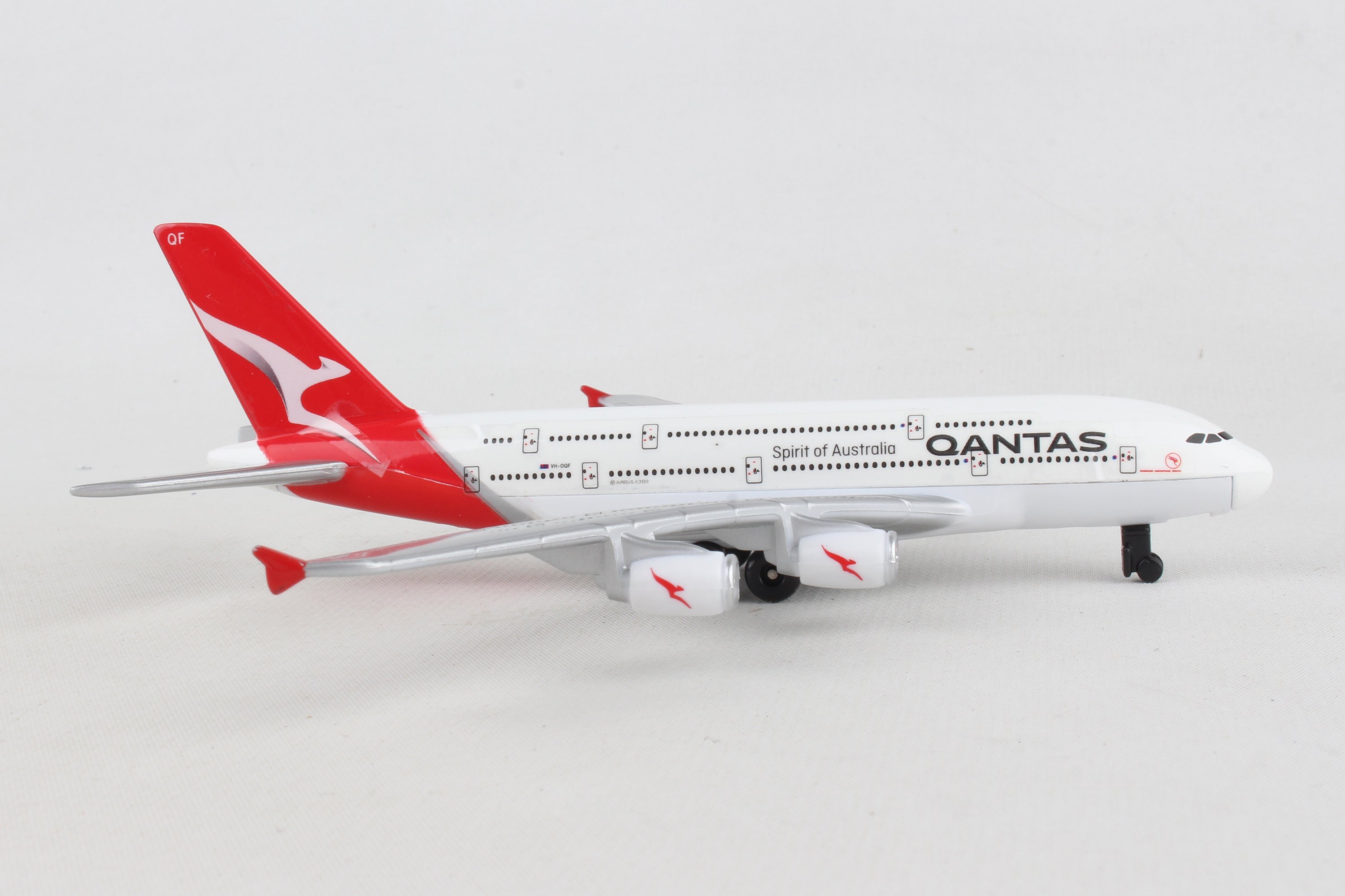 Daron Worldwide Trading Rt8538 1 Qantas A380 Single Plane New Livery Walmart Com Walmart Com