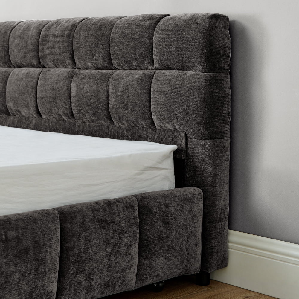 Hassch King Size Storage Bed with 4 Drawers, Chenille Fabric Upholstered Platform Bed Frame with Wood Slats Support, No Box Spring Needed, Dark Gray