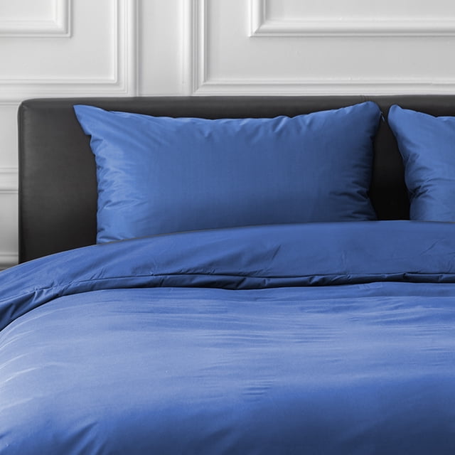 Pillow Protector Premium Polyester | Solid Color Encasement | Breathable Holes | Liquid & Stain Resistant Cover | Fits 18.9x29.1 in Standard Pillows | Easy Care | Dark Blue-Gray-White | 1 Piece
