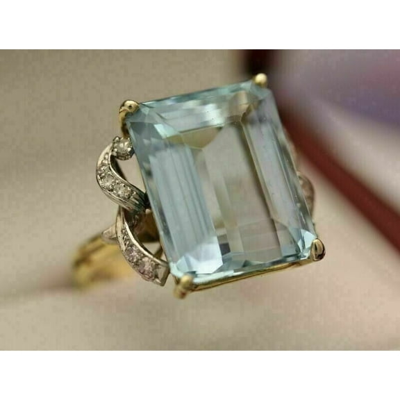 3Ct Emerald Lab-Created Aquamarine Women's Solitaire Ring 14K Yellow Gold Plated