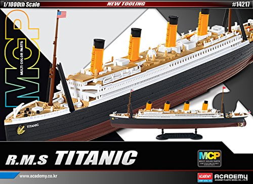 titanic plastic toy