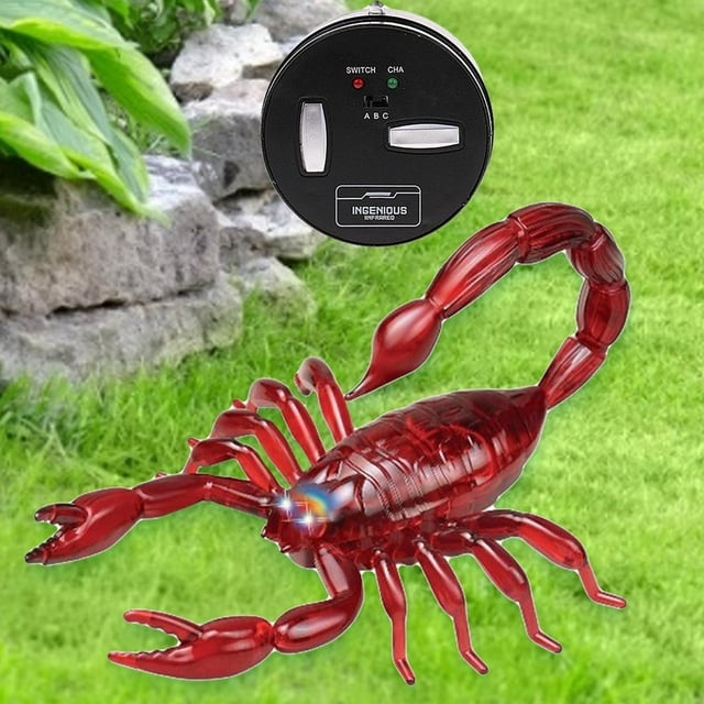 Infrarrojo creativo RC telemando Scorpion Toy Spoof Flashlight Interactivo Ojos Chistes Troques Juguetes Regalos de Halloween para Hugo Escorpión RC
